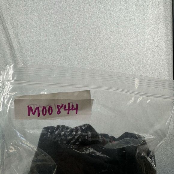 Beautiful Giant Hoodie Mens Medium Black Muti Pullover Aztec Print Short Sleeve - Picture 11 of 13